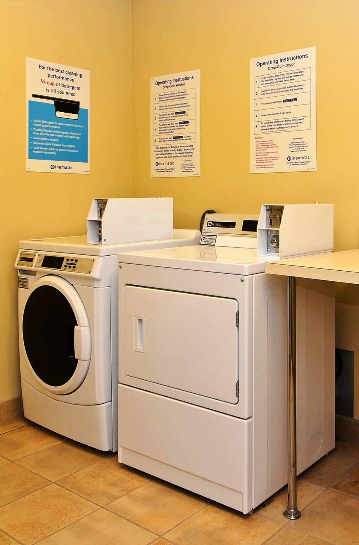 Best Western Plus Calgary Centre Inn Экстерьер фото