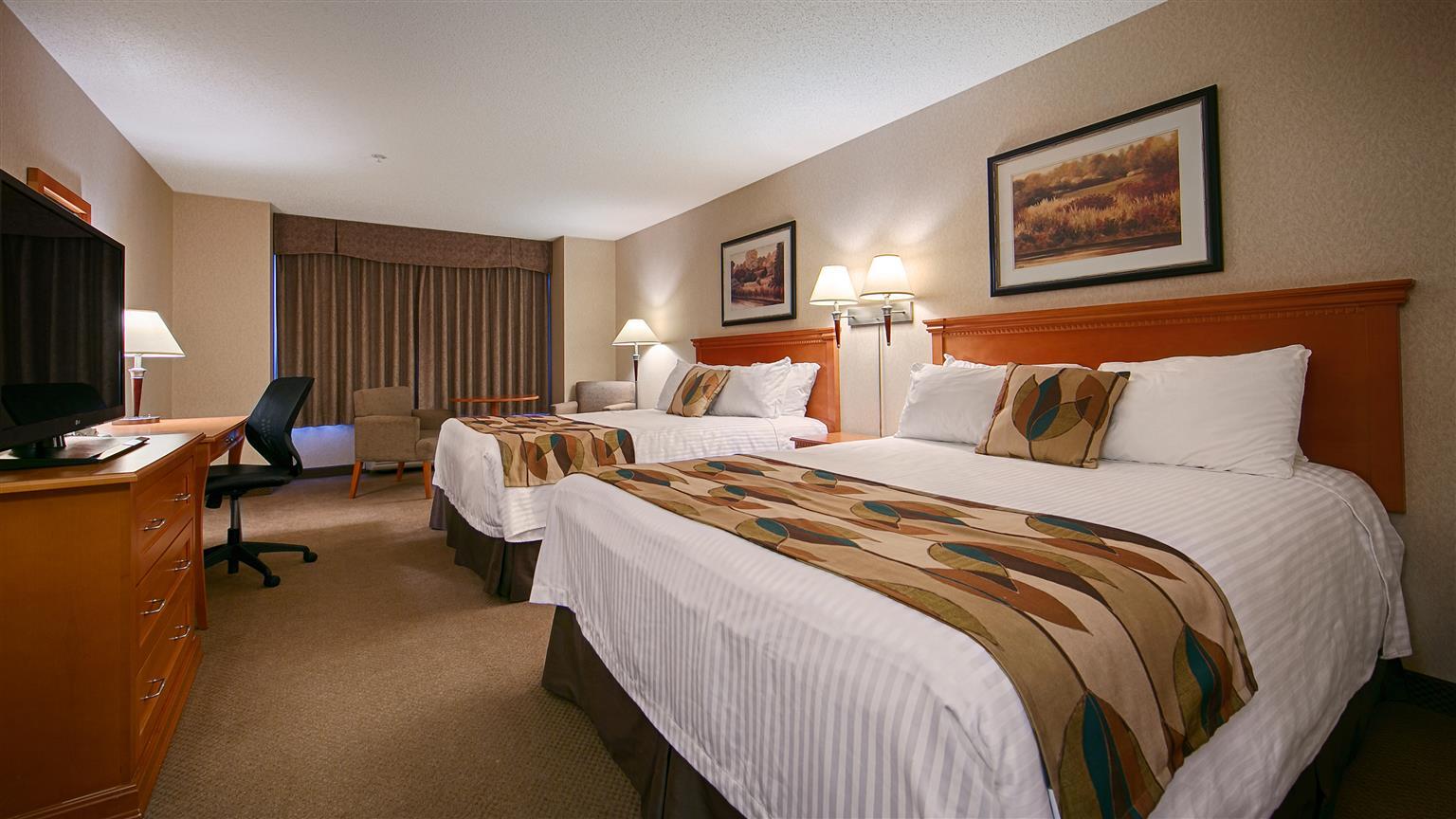 Best Western Plus Calgary Centre Inn Экстерьер фото